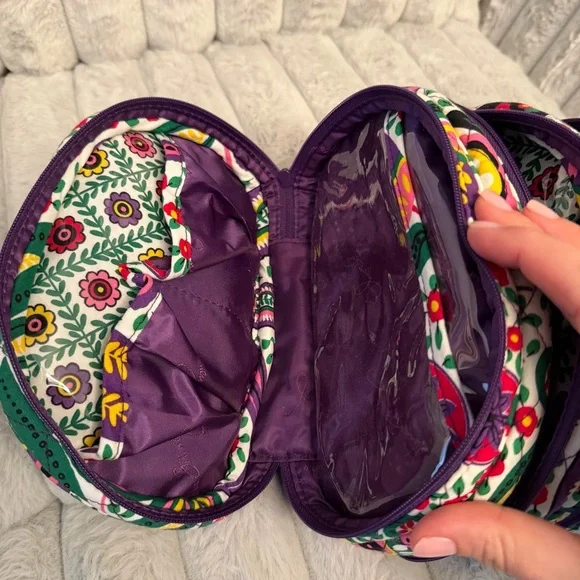 Vera Bradley "Three to Get Ready" triple compartment cosmetic bag - Picture 7 of 9